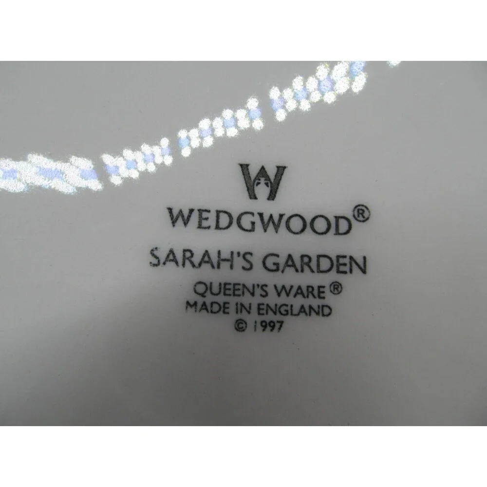 Wedgwood Queen's Ware England Sarah's Garden Primula Auricula Salad Plate 8